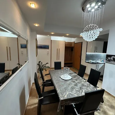 Casa Del Mar Apartment