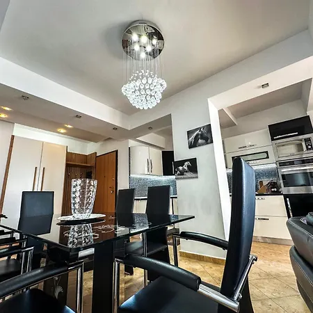 Casa Del Mar Apartment