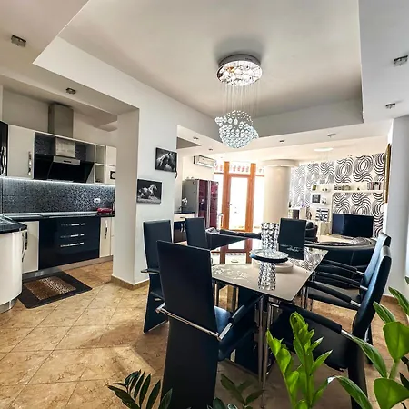 Casa Del Mar - 2br, First Line Sea View Vollga Apartment *