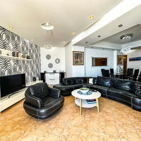 Casa Del Mar - 2br, First Line Sea View Vollga * Durres