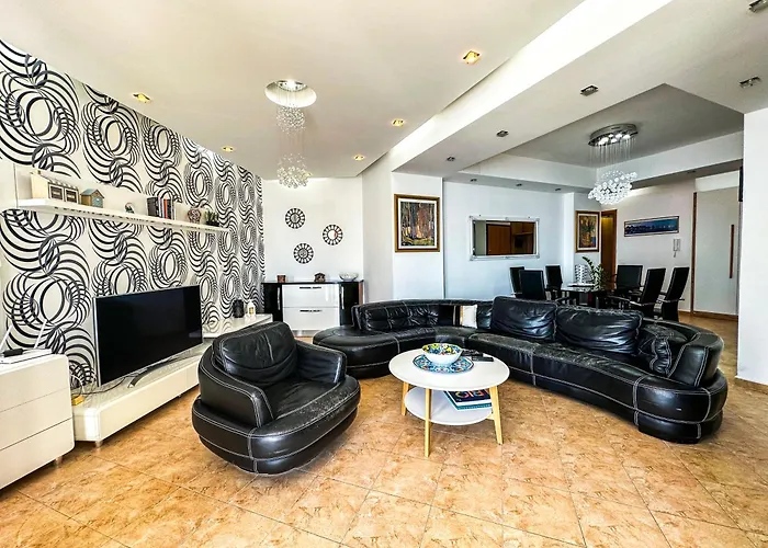 Casa Del Mar - 2br, First Line Sea View Vollga * Durres